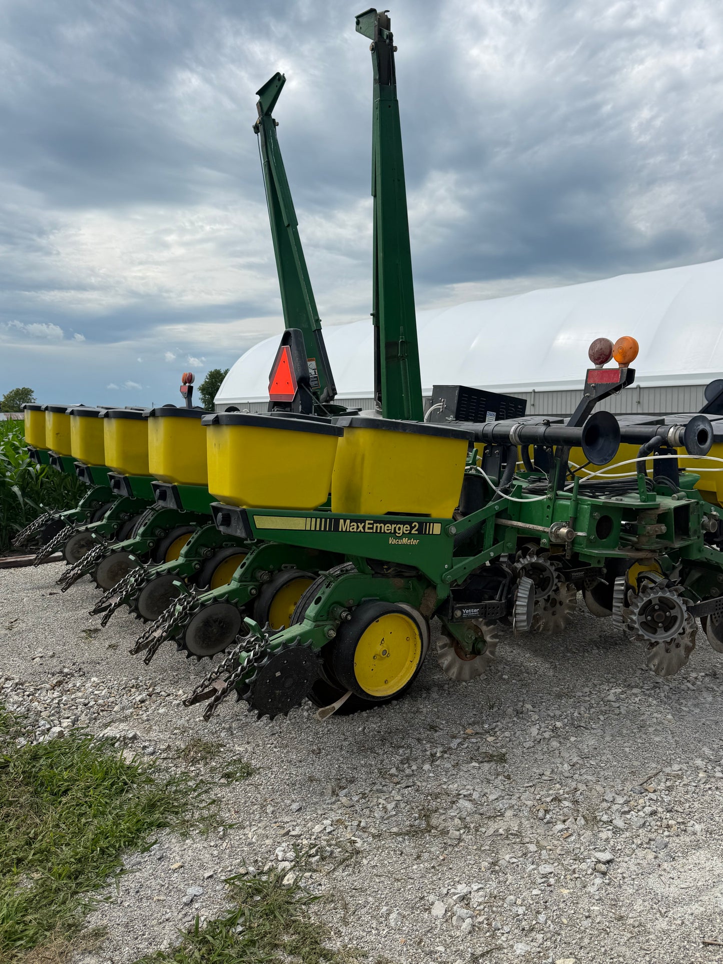 John Deere 7200 - 12 Row