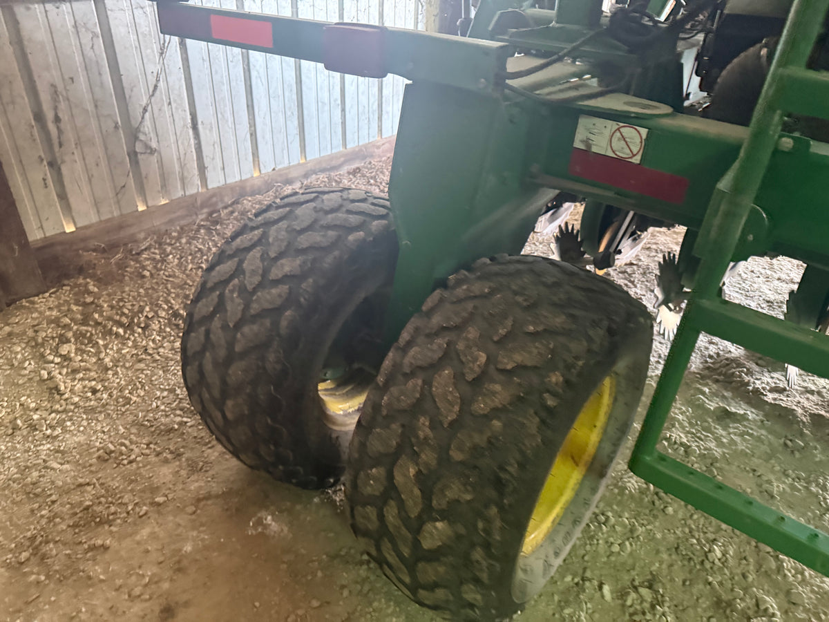 2013 John Deere 1990CCS