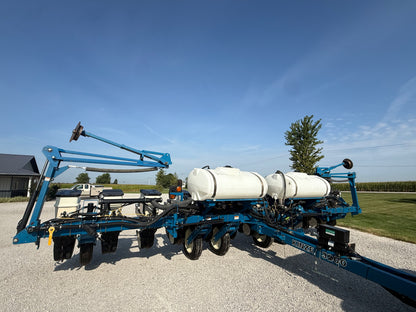 Kinze 3200 Wing Fold 12 Row Planter