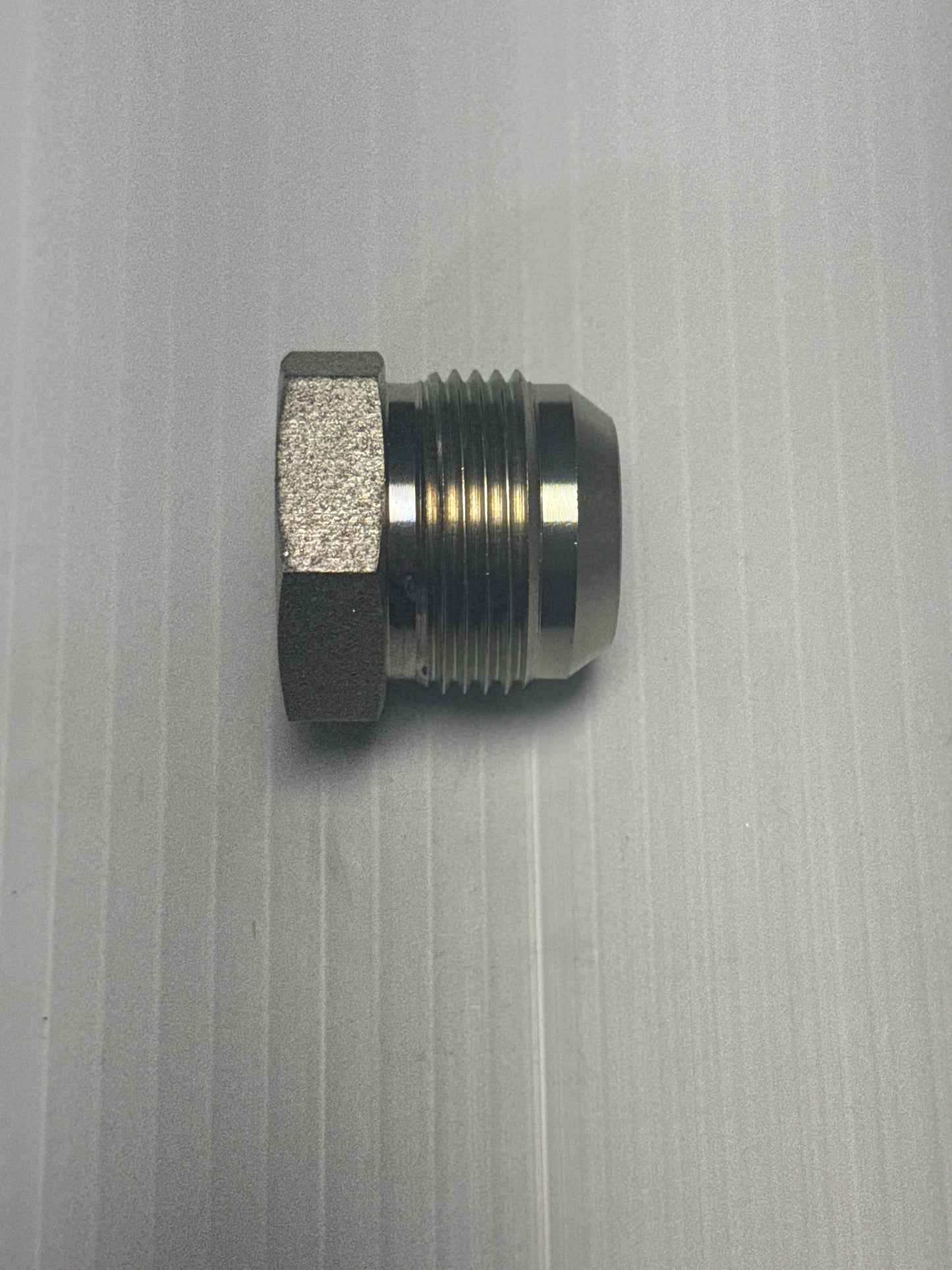 AD16MJ PLUG