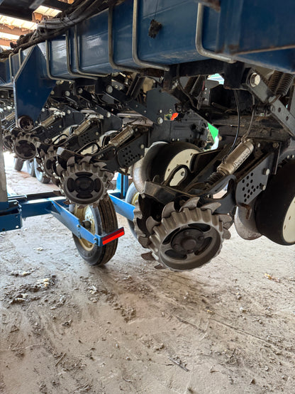 Kinze 3500 8/15 Row