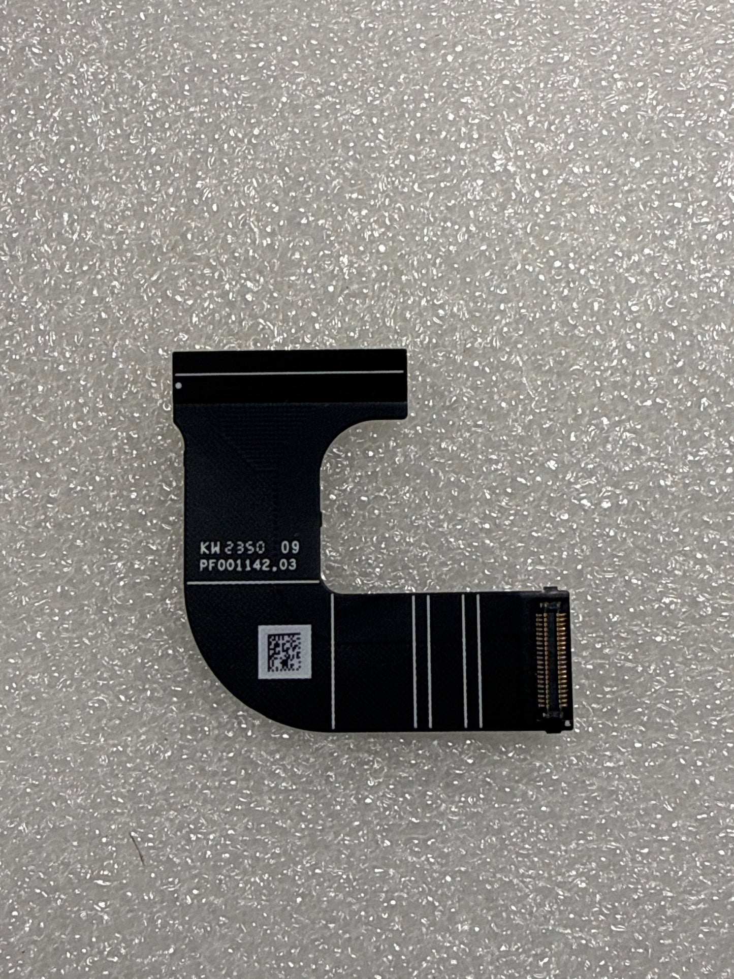 Flat, Flexible Cable Connecting Screen and Board